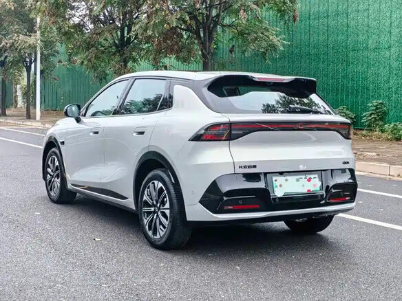 2026 Changan Qiyuan Q05 51.9 kWh II, серебристый - вид 14