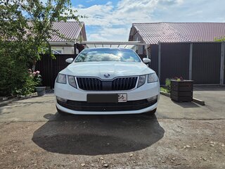 2019 Skoda Octavia III (A7) Рестайлинг, белый, 1750000 рублей, вид 1