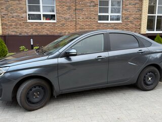 2025 Lada (ВАЗ) Vesta I Рестайлинг (NG), серый, 1375000 рублей, вид 5