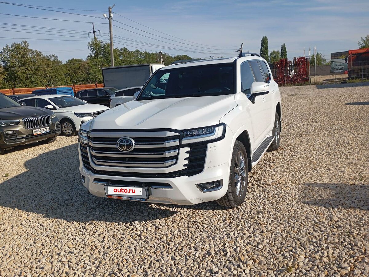 Открыть фотографии: Toyota Land Cruiser 300 Series