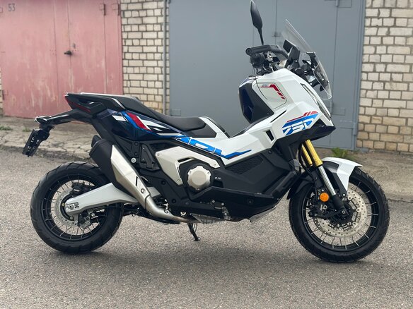 2026 Honda X-ADV, белый - вид 10