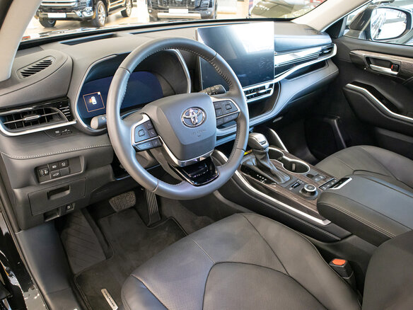 2026 Toyota Highlander IV (XU70), чёрный, 5690000 рублей - вид 6