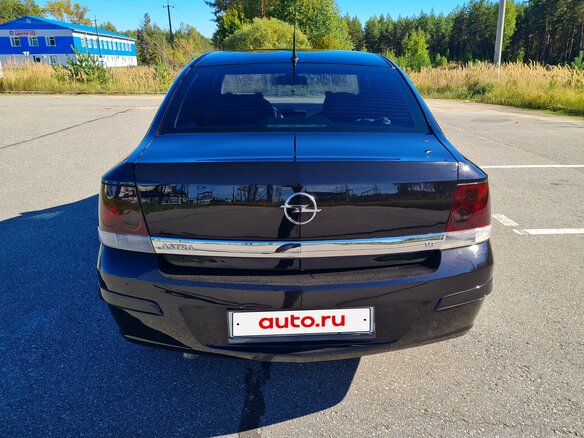 2008 Opel Astra H Рестайлинг, чёрный, 505000 рублей - вид 5