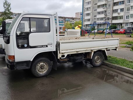 1992 Nissan Atlas, белый, 900000 рублей, вид 5
