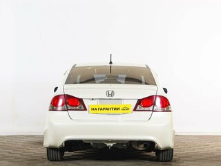 2010 Honda Civic Hybrid VIII Рестайлинг, белый, 899000 рублей, вид 5