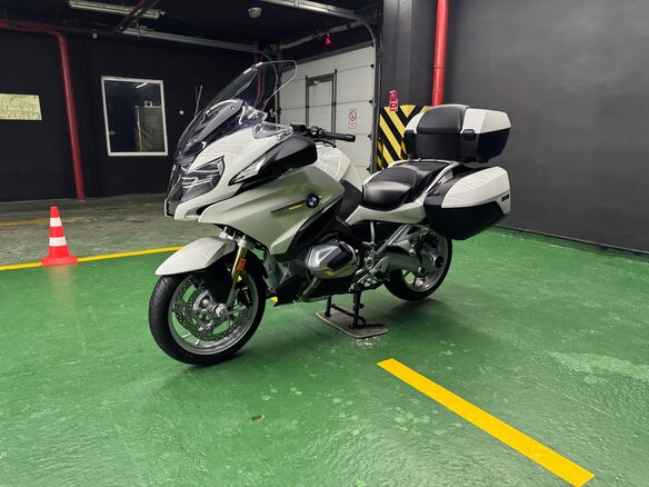 2019 BMW R 1250 RT, белый - вид 4