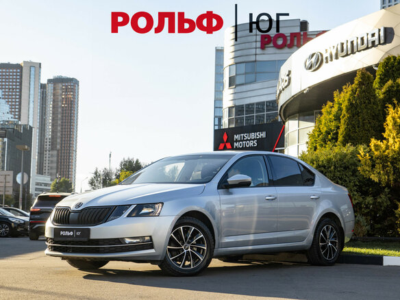 2017 Skoda Octavia III (A7) Рестайлинг, серебристый, 1448000 рублей