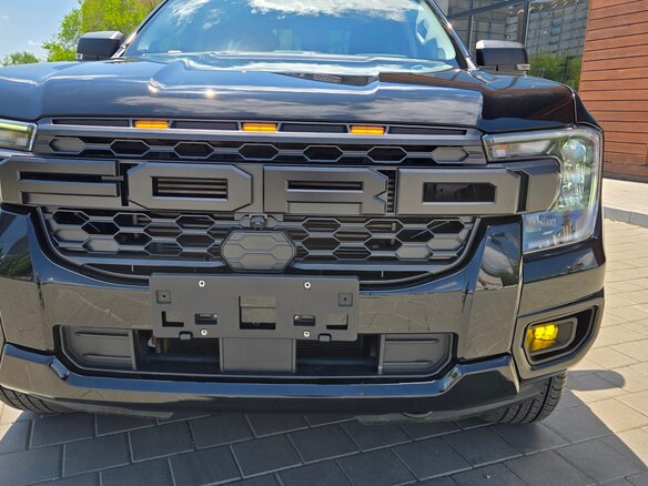 2025 Ford Ranger T6.2, чёрный, 5300000 рублей - вид 2