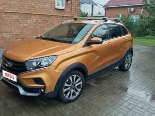 2018 Lada (ВАЗ) XRAY Cross I, золотистый, 900000 рублей, вид 2