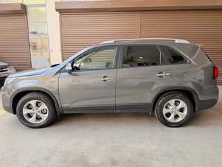 2017 Kia Sorento II Рестайлинг, серый, 1950000 рублей, вид 3