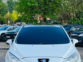 2011 Peugeot 308 I Рестайлинг, белый, 295000 рублей, вид 2