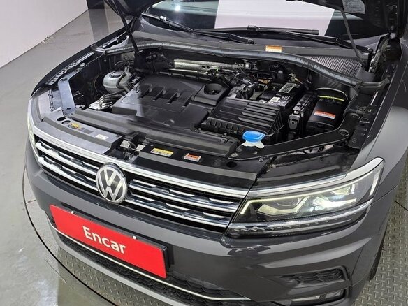 2020 Volkswagen Tiguan II Рестайлинг, серый, 2198000 рублей - вид 5
