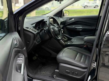 2017 Ford Kuga II Рестайлинг, чёрный, 1600000 рублей, вид 5