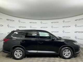 2018 Mitsubishi Outlander III Рестайлинг 2, чёрный, 1727800 рублей, вид 4