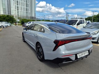2026 Kia K5 LPi III Рестайлинг, серебристый, 2565300 рублей, вид 3
