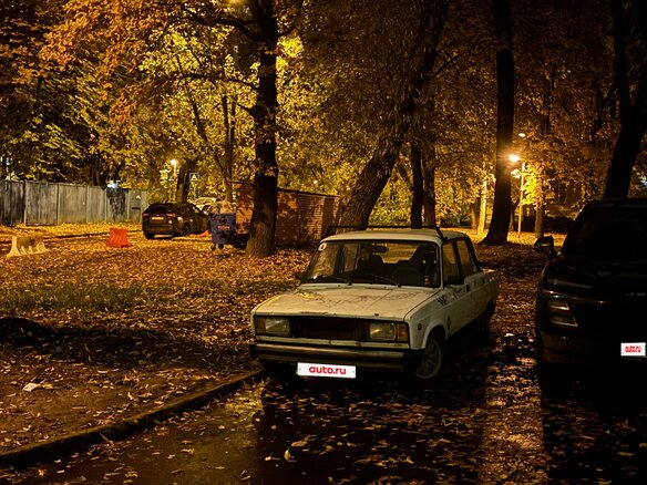 1998 Lada (ВАЗ) 2105, белый, 105000 рублей - вид 5