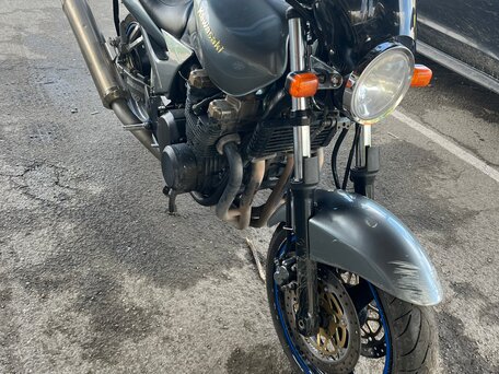 1999 Kawasaki ZR-7, серый, 199999 рублей, вид 2