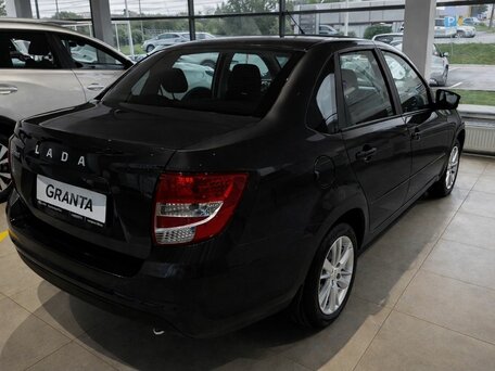 2026 Lada (ВАЗ) Granta I Рестайлинг, чёрный, 1110000 рублей, вид 3