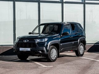 2024 Lada (ВАЗ) Niva Travel I, чёрный, 950000 рублей, вид 1