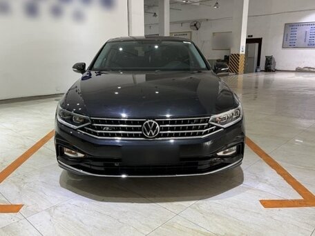 2022 Volkswagen Magotan B8 Рестайлинг, чёрный, 2300000 рублей, вид 3