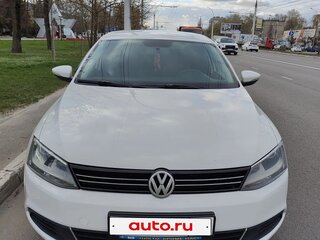 2013 Volkswagen Jetta VI, белый, 800000 рублей, вид 1