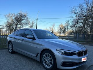 2017 BMW 5 серии 530d xDrive VII (G30/G31/G38), серебристый, 3100000 рублей, вид 3