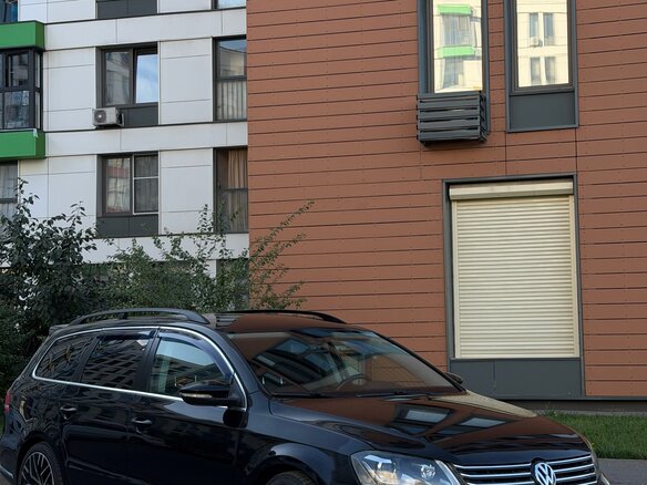 2011 Volkswagen Passat B7, чёрный, 1150000 рублей - вид 1