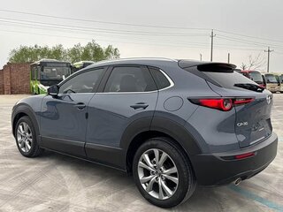 2022 Mazda CX-3 I Рестайлинг, серый, 1890000 рублей, вид 4