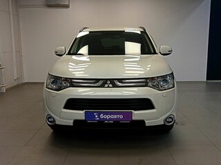 2013 Mitsubishi Outlander III, белый, 1150000 рублей, вид 2