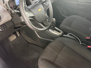 2014 Chevrolet Aveo II, белый, 850000 рублей, вид 4