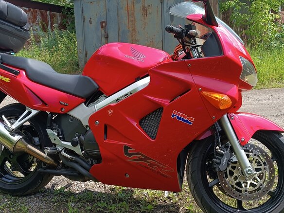 1998 Honda VFR 800, красный, 400000 рублей - вид 4