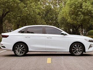 2026 Geely Emgrand III, белый, 1577700 рублей, вид 4