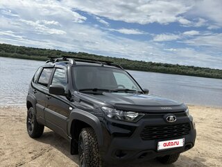 2025 Lada (ВАЗ) Niva Travel I, чёрный, 1380000 рублей, вид 2