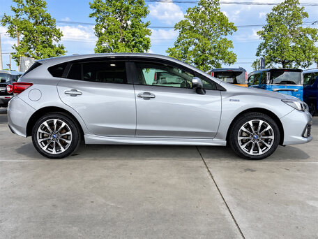 2021 Subaru Impreza V Рестайлинг, серебристый, 1170000 рублей, вид 4