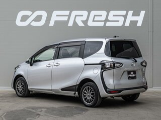 2020 Toyota Sienta II Рестайлинг, серый, 1330000 рублей, вид 2