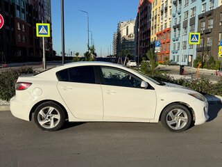 2011 Mazda 3 II (BL) Рестайлинг, белый, 740000 рублей, вид 4