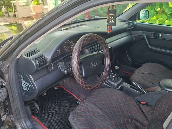 1996 Audi A6 6-speed I (C4), серый, 400000 рублей - вид 5