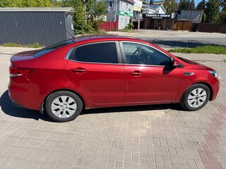 2016 Kia Rio III Рестайлинг, красный, 890000 рублей, вид 2
