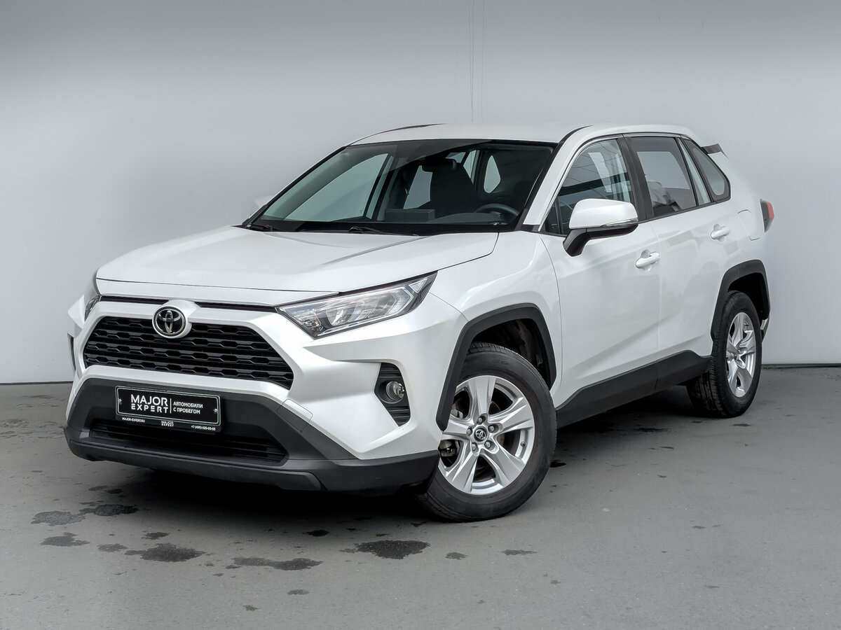 Открыть фотографии: Toyota RAV4 V (XA50)