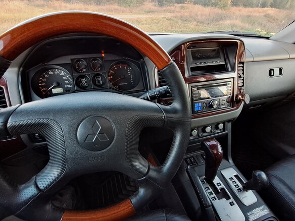 2003 Mitsubishi Pajero III Рестайлинг, серый, 1050000 рублей - вид 13
