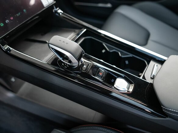 2026 Geely Cityray, серый, 3344990 рублей - вид 17