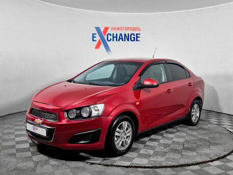 2013 Chevrolet Aveo II, красный, 449000 рублей, вид 1