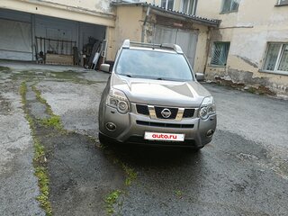 2014 Nissan X-Trail II Рестайлинг, серебристый, 1795000 рублей, вид 1