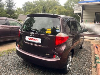 2011 Toyota Ractis II, красный, 645000 рублей, вид 2