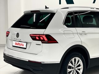 2021 Volkswagen Tiguan II Рестайлинг, белый, 3370000 рублей, вид 4