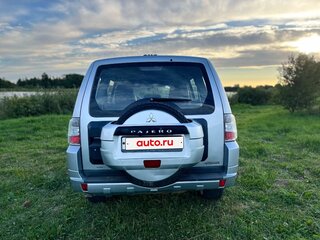 2010 Mitsubishi Pajero IV, серебристый, 1550000 рублей, вид 5