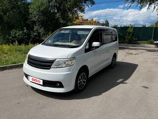 2005 Nissan Serena III (C25), белый, 825000 рублей, вид 2