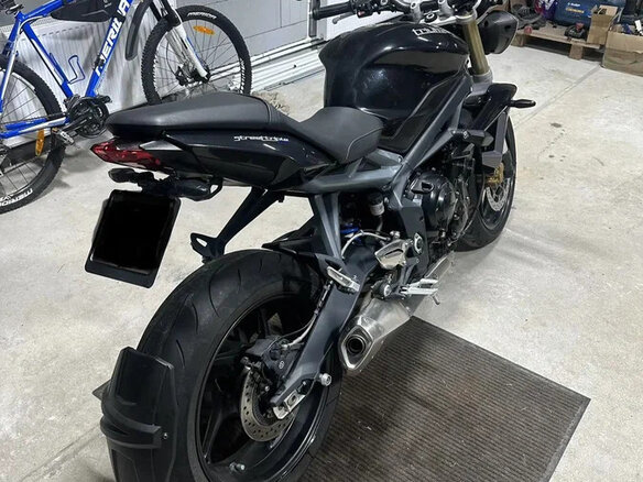 2013 Triumph Street Triple, чёрный, 595000 рублей - вид 1
