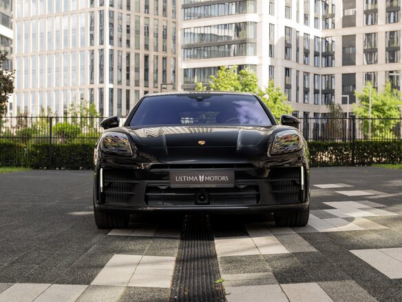 2026 Porsche Panamera 4 III, чёрный, 22000000 рублей - вид 1