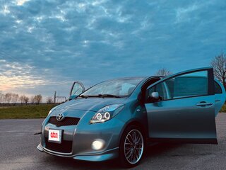2007 Toyota Yaris II, серый, 750000 рублей, вид 3
